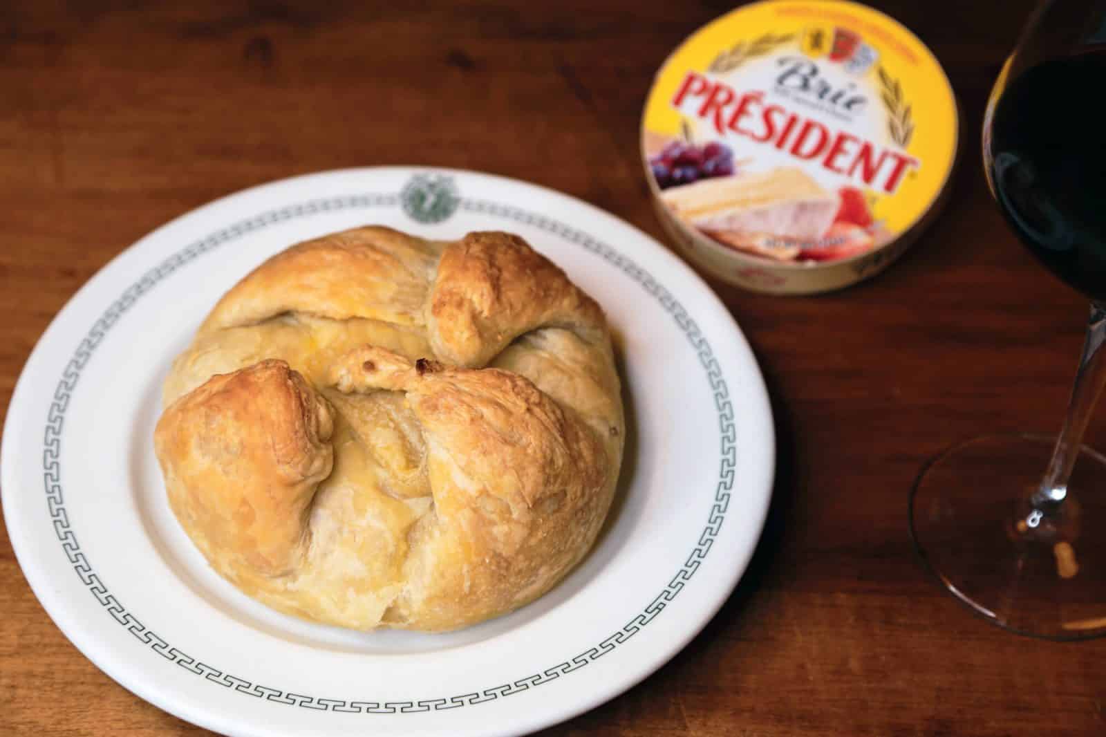 Baked Président Brie with Puff Pastry