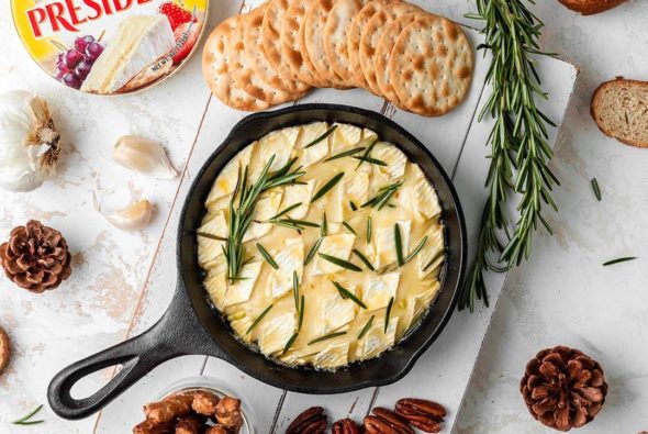 Holiday Brie Dip